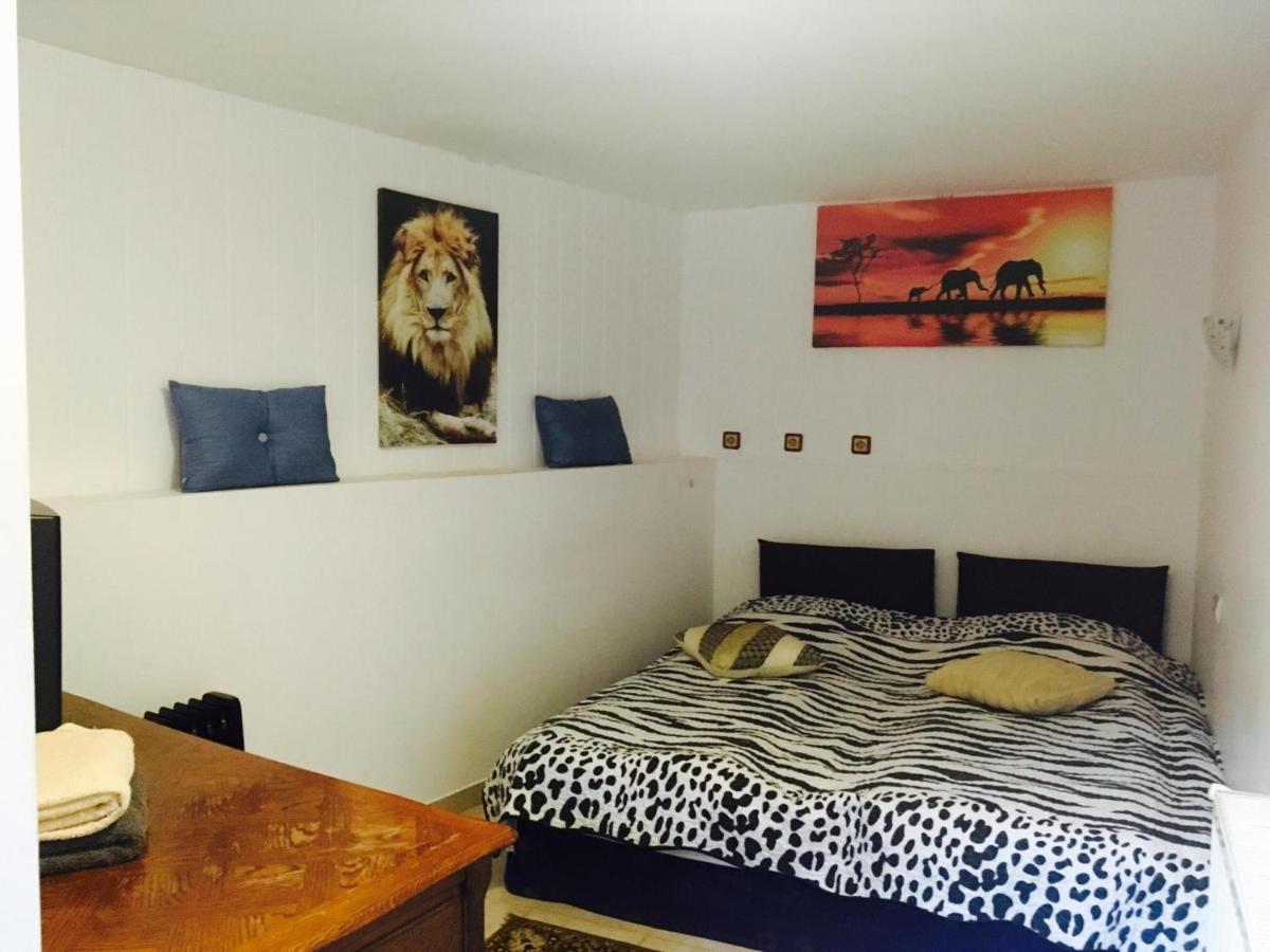 Rolling Stone Hostel Brasov Exterior photo